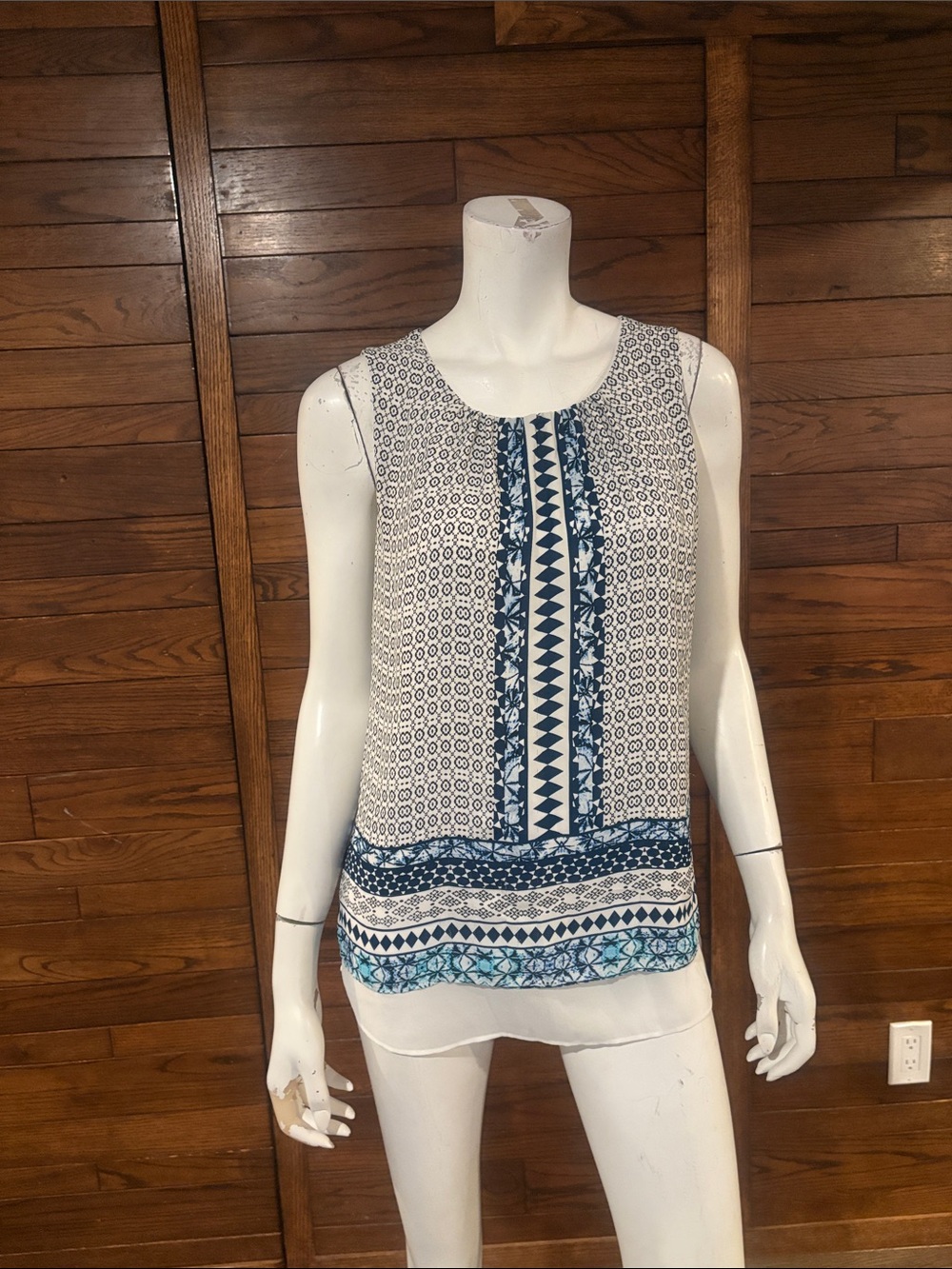 Source Unknown White Tank with Navy and Teal Printed Panels